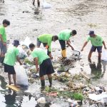 Prihatin Masih Banyak Warga Buang Sampah di Sungai, DLH Kota Gencarkan Bersih Sungai