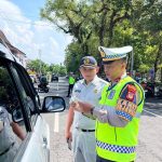 Operasi Penertiban Pajak di Wates Kulon Progo, Dorong Kepatuhan PKB dan SWDKLLJ WhatsApp Image 2026-04-10 at 10.41.05