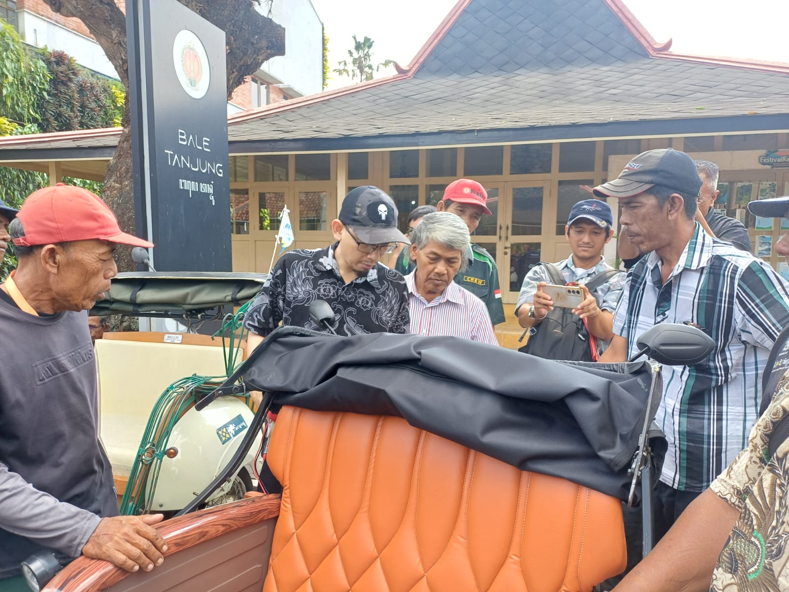 Pengemudi Becak Listrik DIY Dibekali Keterampilan Teknis dan Pariwisata